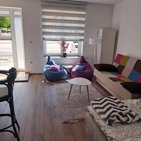 Ina Kupres (Canton 10)